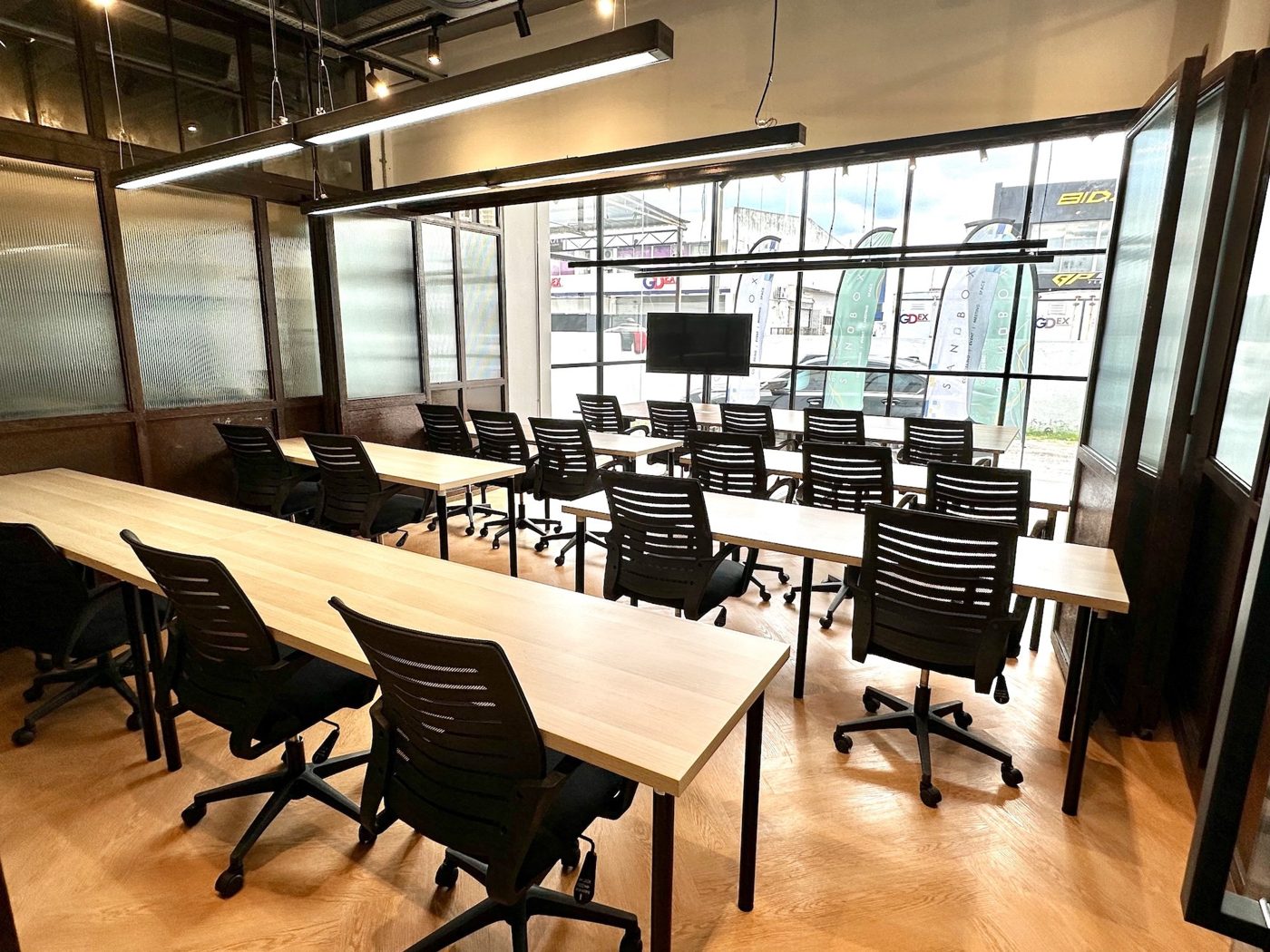 Training room for rent in Bandar Sunway PJ, classroom rows for up to 30 pax